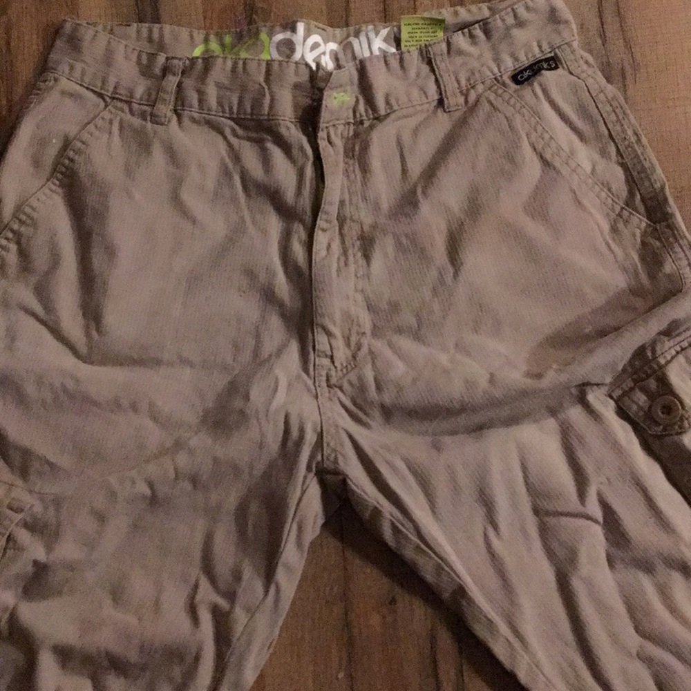 Cargo academic short